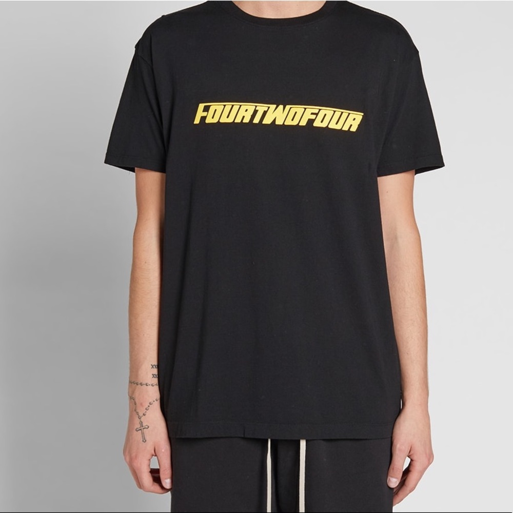 424 Black Tshirt